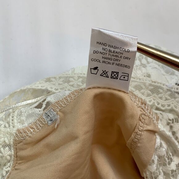 Jhene Aiko x Lovers and Friends Remember Me Top XS White Lace Crop Bralette - Picture 11 of 12